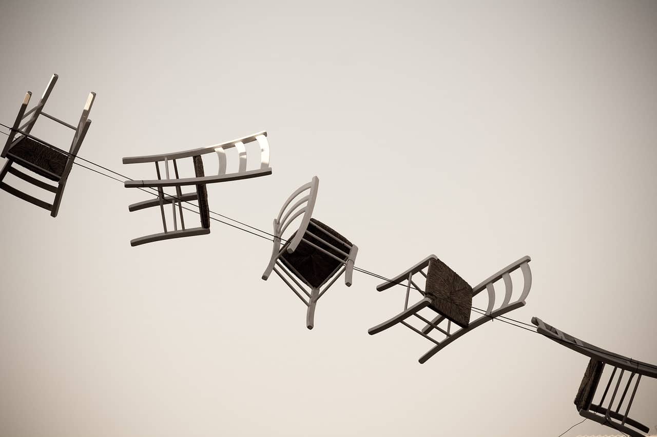 Производство столов и стульев из массива